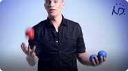 Juggling Trick: Clawing