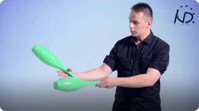 How to Juggle Clubs